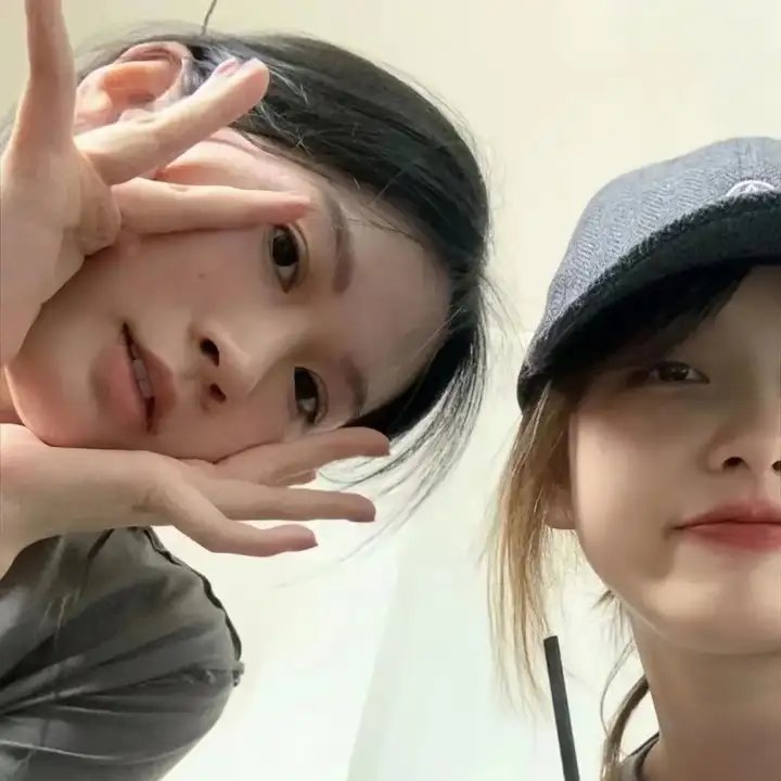 病娇反派又被她撩红了耳朵